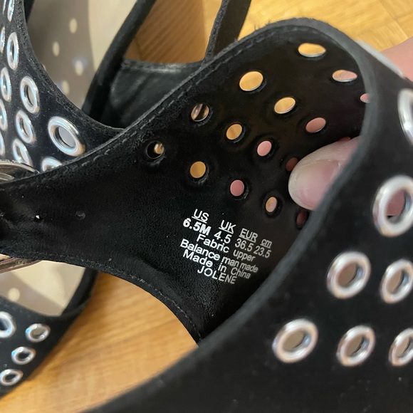 Sandals - Picture 5 of 5